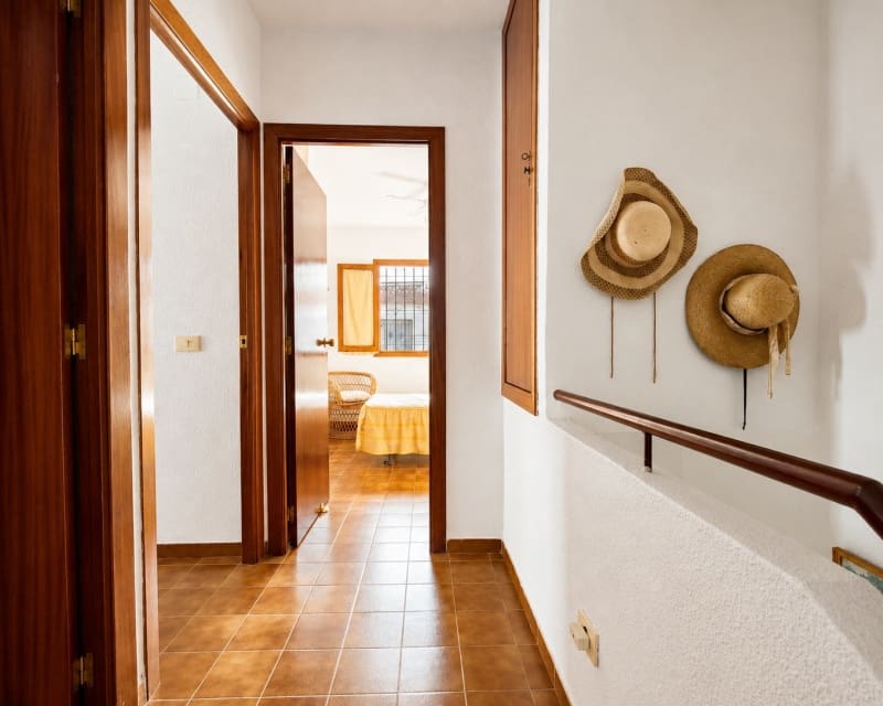 2 soveværelse Byhus til salg i Torrevieja med swimmingpool garage - € 210.000 (Ref: 10167009)
