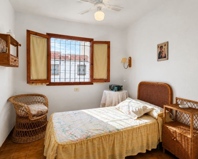 2 soveværelse Byhus til salg i Torrevieja med swimmingpool garage - € 210.000 (Ref: 10167009)