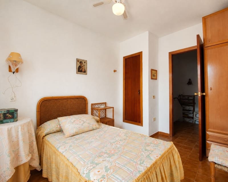 2 soveværelse Byhus til salg i Torrevieja med swimmingpool garage - € 210.000 (Ref: 10167009)
