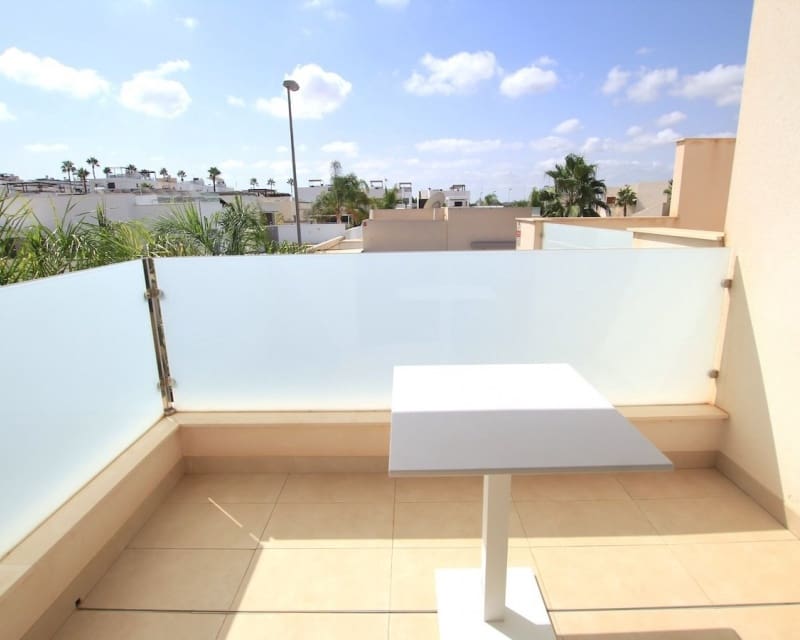 3 soveværelse Villa til salg i Benijofar med swimmingpool garage - € 389.000 (Ref: 10167010)