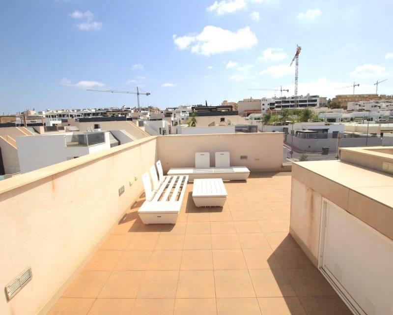 3 soveværelse Villa til salg i Benijofar med swimmingpool garage - € 389.000 (Ref: 10167010)