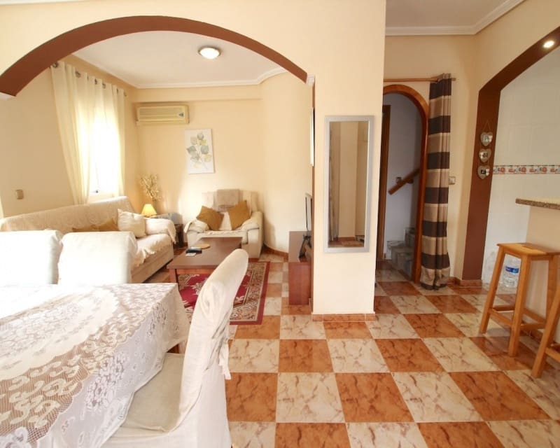 2 soverom Villa til salgs i Cabo Roig med svømmebasseng garasje - € 220 000 (Ref: 10167011)