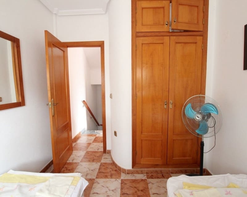 2 soverom Villa til salgs i Cabo Roig med svømmebasseng garasje - € 220 000 (Ref: 10167011)