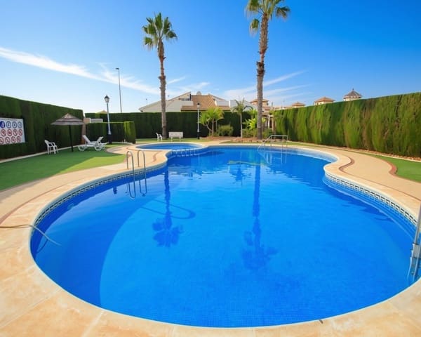 2 soverom Villa til salgs i Cabo Roig, Orihuela med svømmebasseng garasje - € 220 000 (Ref: 10167011)