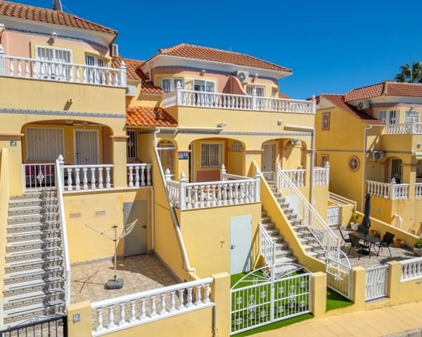 2 soveværelse Byhus til salg i Villamartin, Orihuela med swimmingpool garage - € 229.800 (Ref: 10167012)