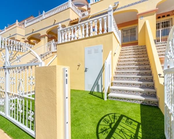 2 soveværelse Byhus til salg i Villamartin, Orihuela med swimmingpool garage - € 229.800 (Ref: 10167012)