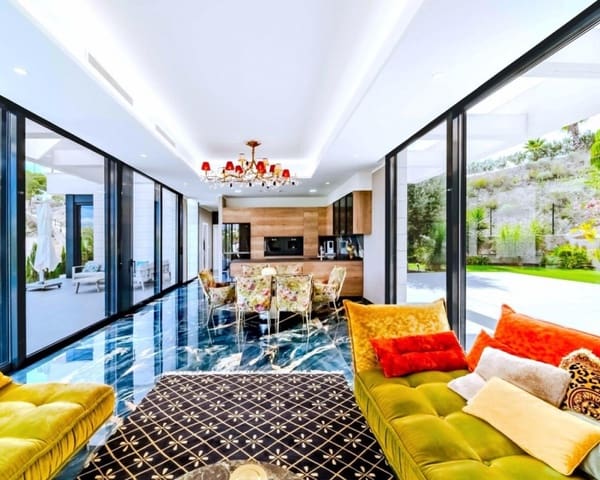 6 slaapkamer Villa te koop in Campoamor, Orihuela met zwembad - € 1.990.000 (Ref: 10167013)