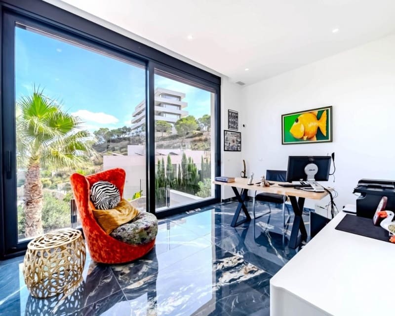 Chalet de 6 habitaciones en Campoamor en venta con piscina - 1.990.000 € (Ref: 10167013)