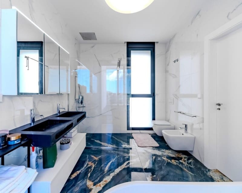 Chalet de 6 habitaciones en Campoamor en venta con piscina - 1.990.000 € (Ref: 10167013)