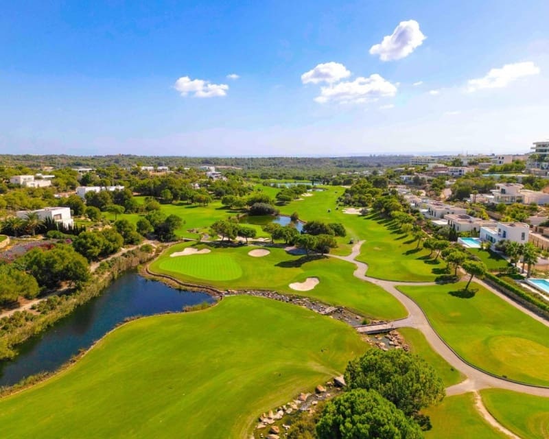 Chalet de 6 habitaciones en Campoamor en venta con piscina - 1.990.000 € (Ref: 10167013)