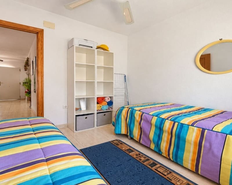 Apartamento de 2 habitaciones en Villamartin en venta con piscina - 139.900 € (Ref: 10167015)