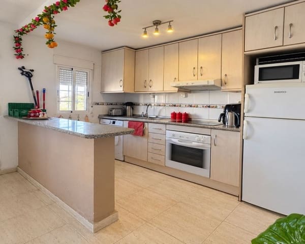Apartamento de 2 habitaciones en Villamartin, Orihuela en venta con piscina - 139.900 € (Ref: 10167015)