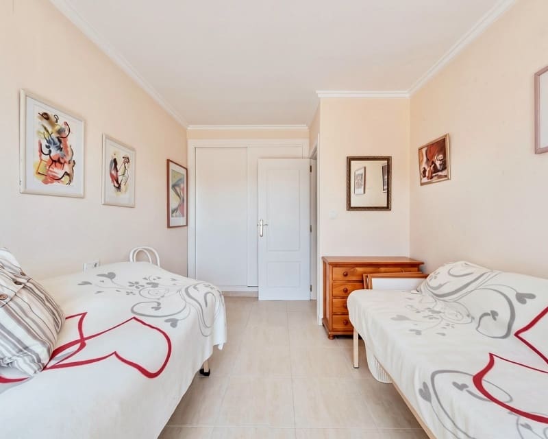 3 bedroom Townhouse for sale in Torrevieja with garage - € 199,000 (Ref: 10167017)