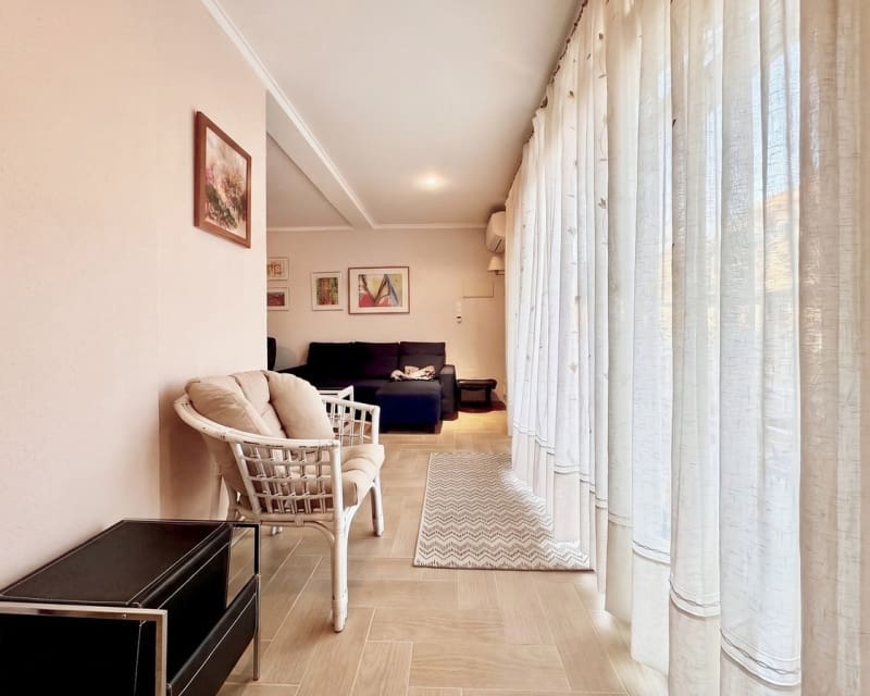 3 bedroom Townhouse for sale in Torrevieja with garage - € 199,000 (Ref: 10167017)