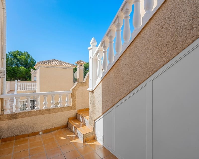 3 soveværelse Byhus til salg i Villamartin med swimmingpool garage - € 265.000 (Ref: 10167018)