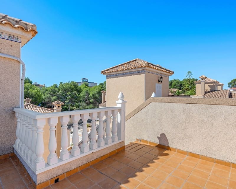 3 soveværelse Byhus til salg i Villamartin med swimmingpool garage - € 265.000 (Ref: 10167018)