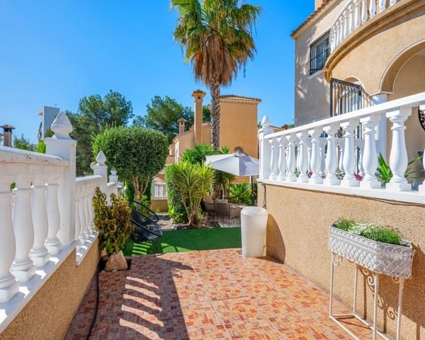 3 soveværelse Byhus til salg i Villamartin, Orihuela med swimmingpool garage - € 265.000 (Ref: 10167018)