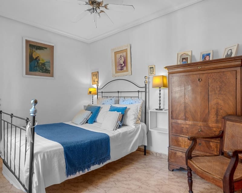 3 soveværelse Byhus til salg i Villamartin med swimmingpool garage - € 265.000 (Ref: 10167018)