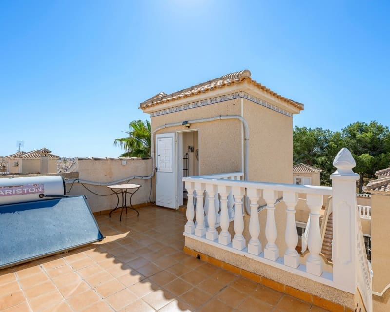 3 soveværelse Byhus til salg i Villamartin med swimmingpool garage - € 265.000 (Ref: 10167018)