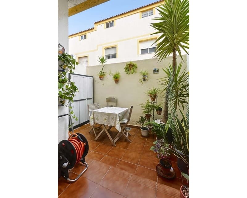 3 soveværelse Byhus til salg i Playa Flamenca med swimmingpool garage - € 197.950 (Ref: 10167019)