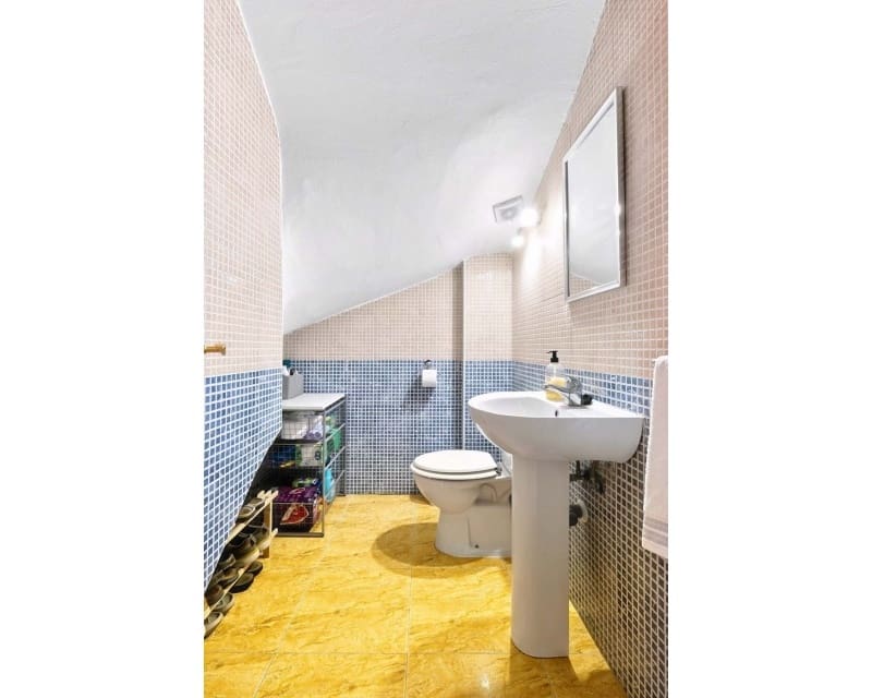 3 soveværelse Byhus til salg i Playa Flamenca med swimmingpool garage - € 197.950 (Ref: 10167019)