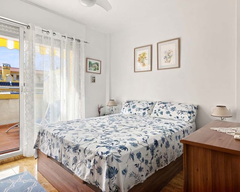 3 soveværelse Byhus til salg i Playa Flamenca med swimmingpool garage - € 197.950 (Ref: 10167019)