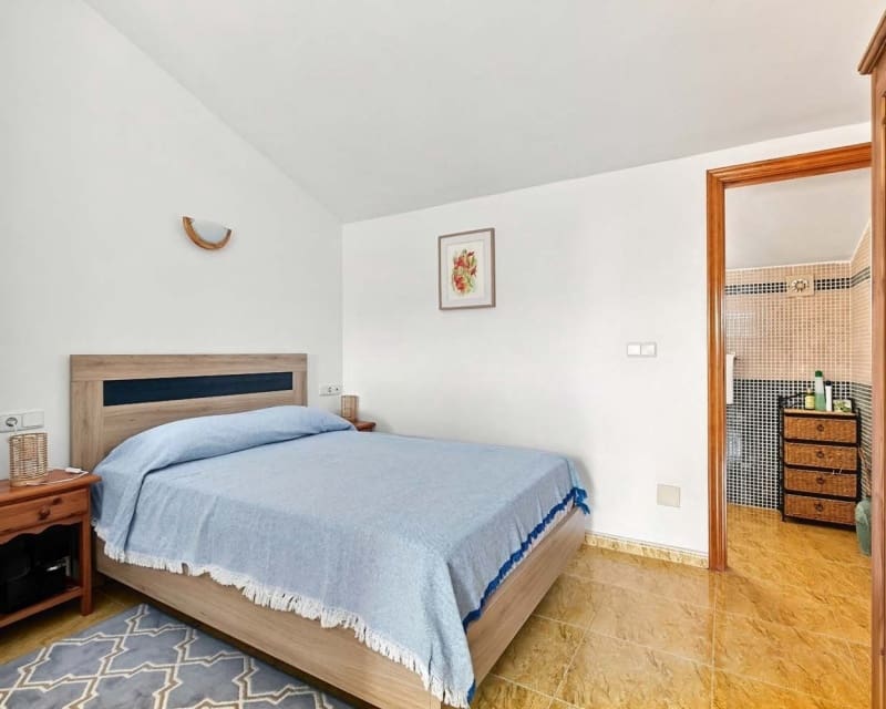 3 soveværelse Byhus til salg i Playa Flamenca med swimmingpool garage - € 197.950 (Ref: 10167019)
