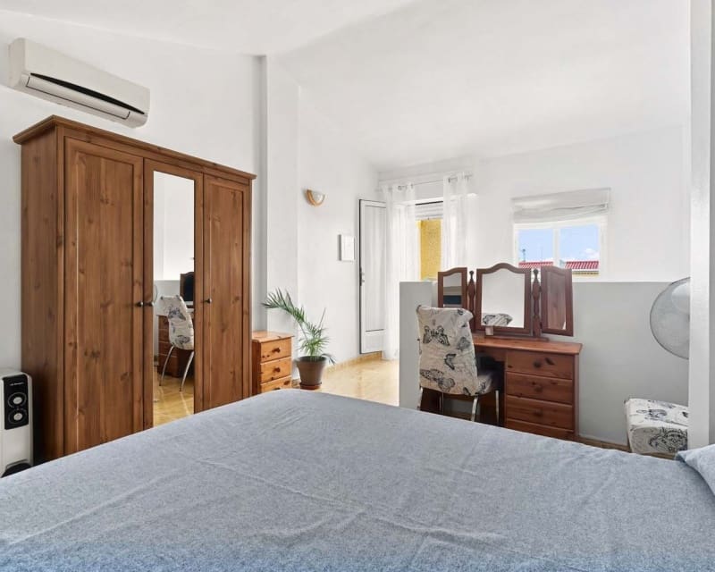 3 soveværelse Byhus til salg i Playa Flamenca med swimmingpool garage - € 197.950 (Ref: 10167019)
