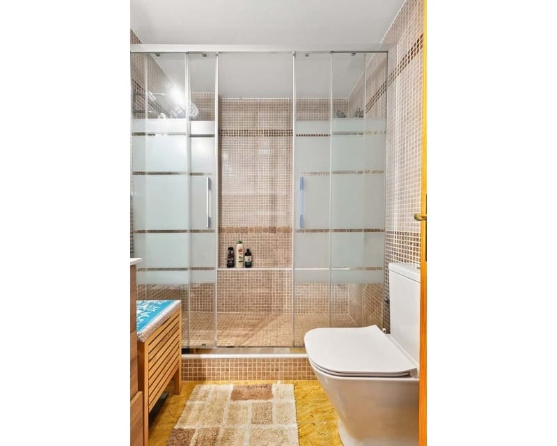 3 soveværelse Byhus til salg i Playa Flamenca med swimmingpool garage - € 197.950 (Ref: 10167019)