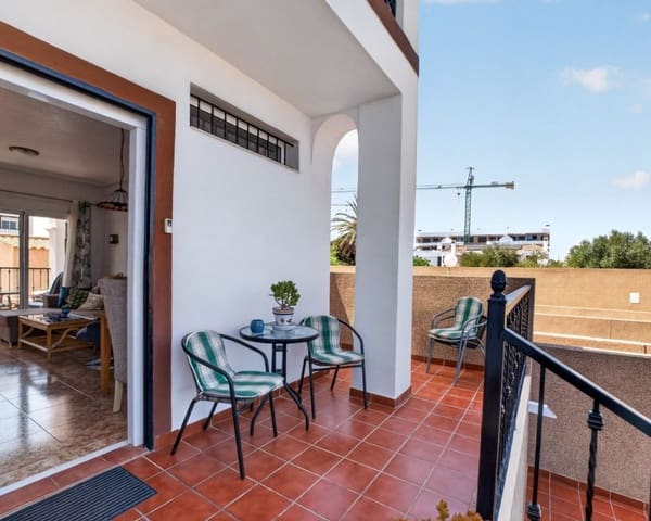 2 soveværelse Lejlighed til salg i Punta Prima, Orihuela med swimmingpool garage - € 230.000 (Ref: 10167020)