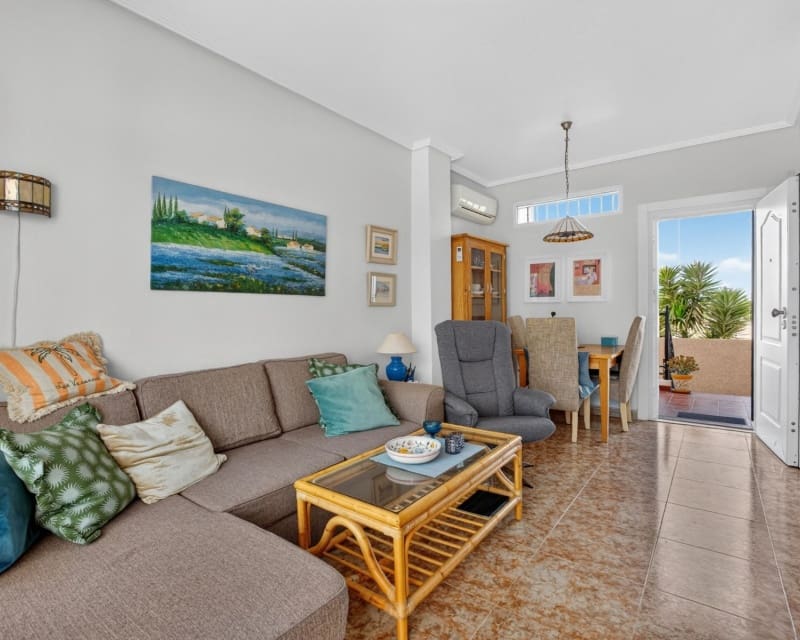 2 soveværelse Lejlighed til salg i Orihuela Costa med swimmingpool garage - € 230.000 (Ref: 10167020)