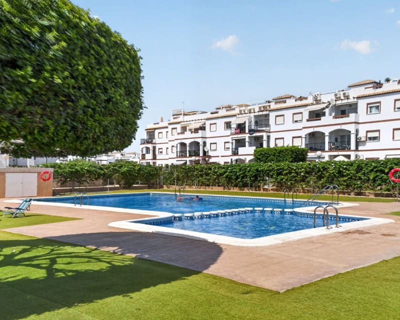 2 soveværelse Lejlighed til salg i Orihuela Costa med swimmingpool garage - € 230.000 (Ref: 10167020)