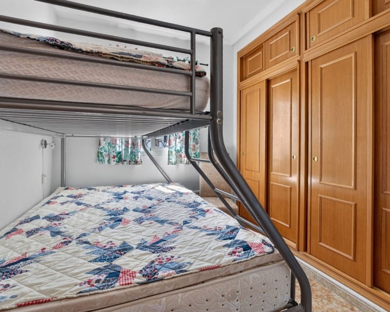 2 soveværelse Lejlighed til salg i Orihuela Costa med swimmingpool garage - € 230.000 (Ref: 10167020)