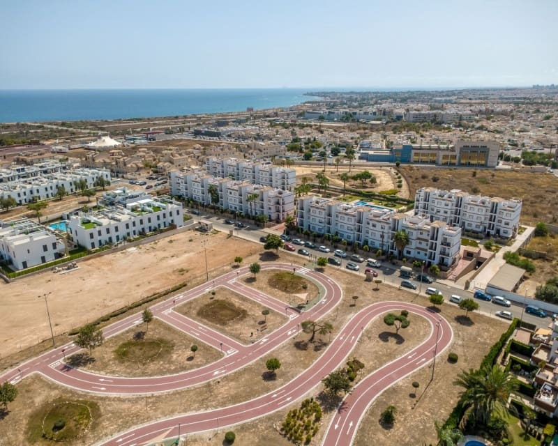 2 soveværelse Lejlighed til salg i Orihuela Costa med swimmingpool garage - € 230.000 (Ref: 10167020)