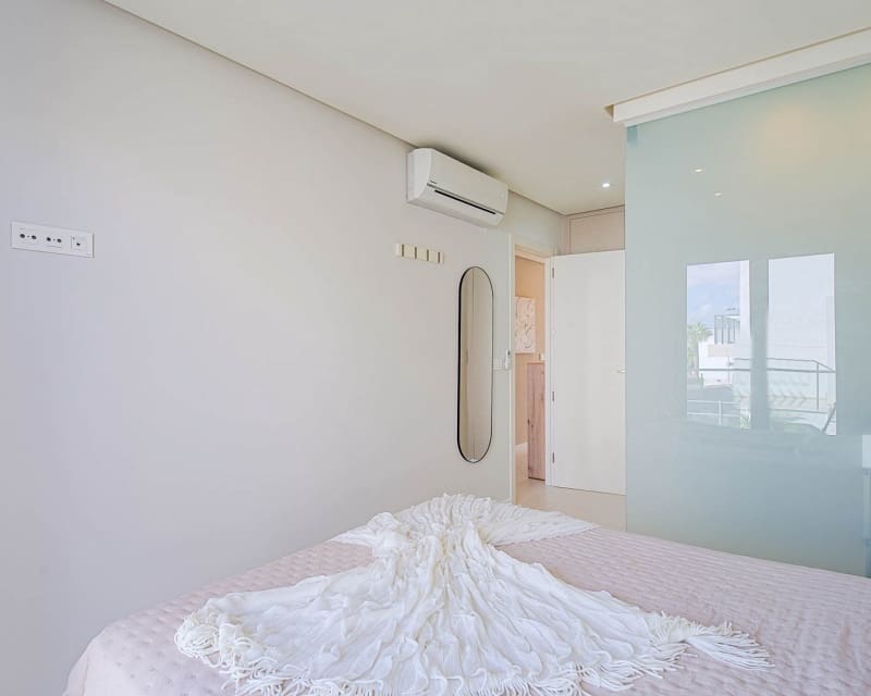 2 soverom Leilighet til salgs i Orihuela Costa med svømmebasseng garasje - € 270 000 (Ref: 10167021)