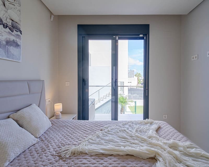 2 soverom Leilighet til salgs i Orihuela Costa med svømmebasseng garasje - € 270 000 (Ref: 10167021)