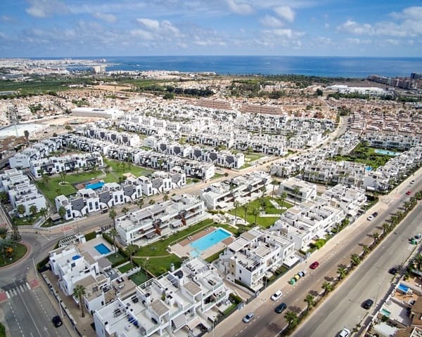 2 soverom Leilighet til salgs i Punta Prima, Orihuela med svømmebasseng garasje - € 270 000 (Ref: 10167021)