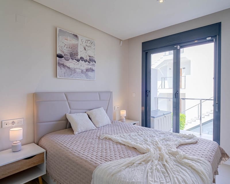 2 soverom Leilighet til salgs i Orihuela Costa med svømmebasseng garasje - € 270 000 (Ref: 10167021)
