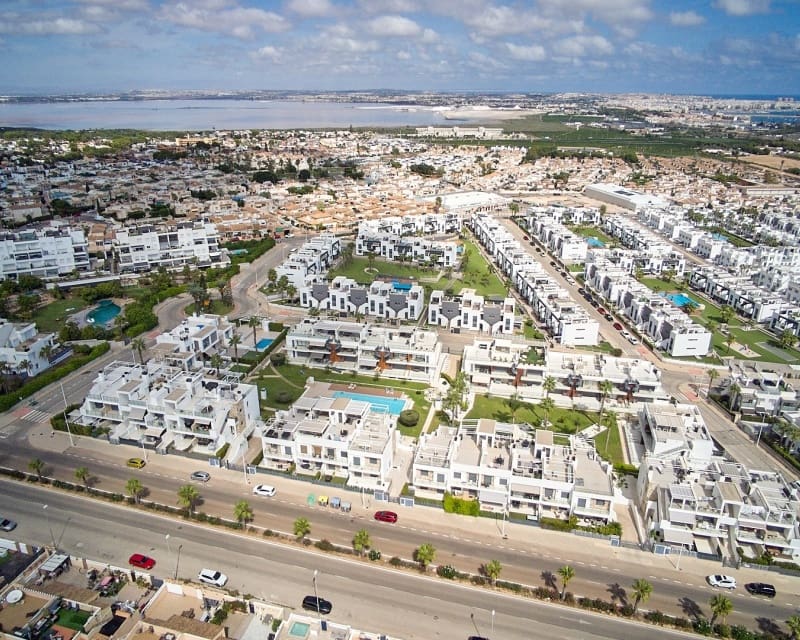 2 soverom Leilighet til salgs i Orihuela Costa med svømmebasseng garasje - € 270 000 (Ref: 10167021)