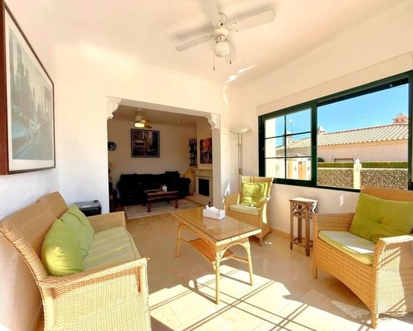 6 soveværelse Villa til salg i Villamartin, Orihuela med swimmingpool - € 475.000 (Ref: 10167022)