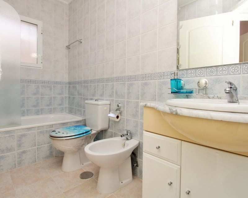 3 soveværelse Villa til salg i Playa Flamenca med swimmingpool garage - € 225.000 (Ref: 10167023)