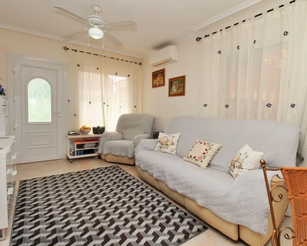 3 soveværelse Villa til salg i Playa Flamenca, Orihuela med swimmingpool garage - € 225.000 (Ref: 10167023)