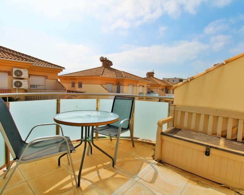 3 soveværelse Villa til salg i Playa Flamenca med swimmingpool garage - € 225.000 (Ref: 10167023)