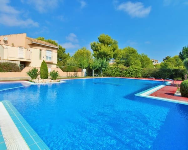 3 soveværelse Villa til salg i Playa Flamenca, Orihuela med swimmingpool garage - € 225.000 (Ref: 10167023)