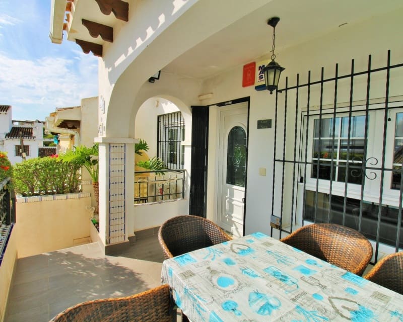 3 quarto Casa em Banda para venda em Villamartin com piscina - 289 000 € (Ref: 10167025)