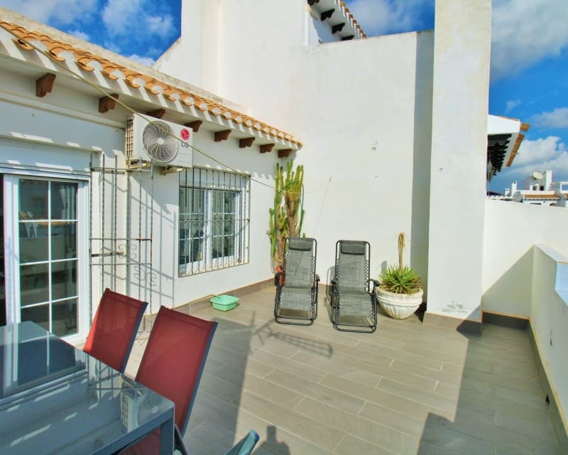 3 quarto Casa em Banda para venda em Villamartin com piscina - 289 000 € (Ref: 10167025)