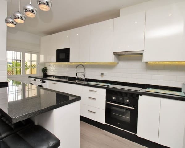 3 quarto Casa em Banda para venda em Villamartin, Orihuela com piscina - 289 000 € (Ref: 10167025)
