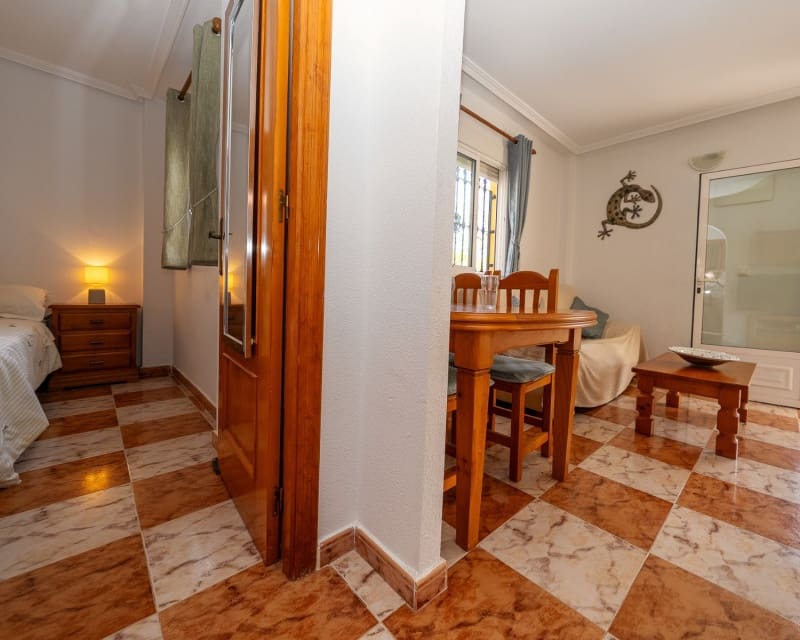 3 soveværelse Villa til salg i Playa Flamenca med swimmingpool - € 529.900 (Ref: 10167026)