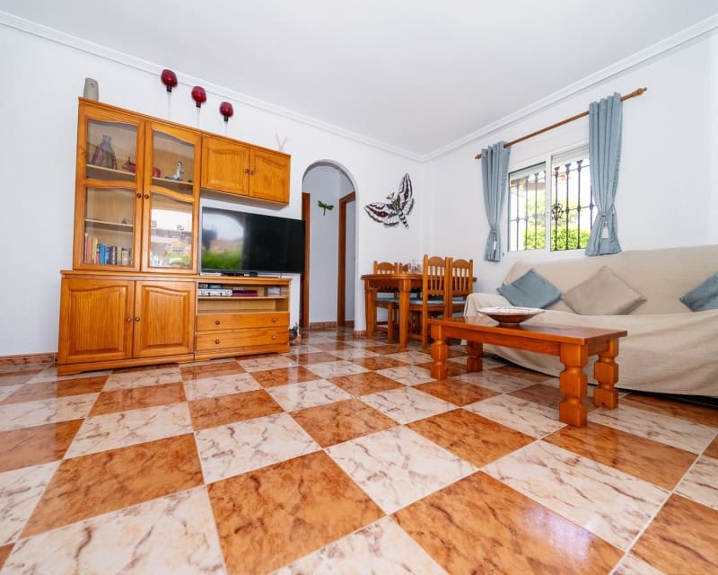 3 soveværelse Villa til salg i Playa Flamenca med swimmingpool - € 529.900 (Ref: 10167026)