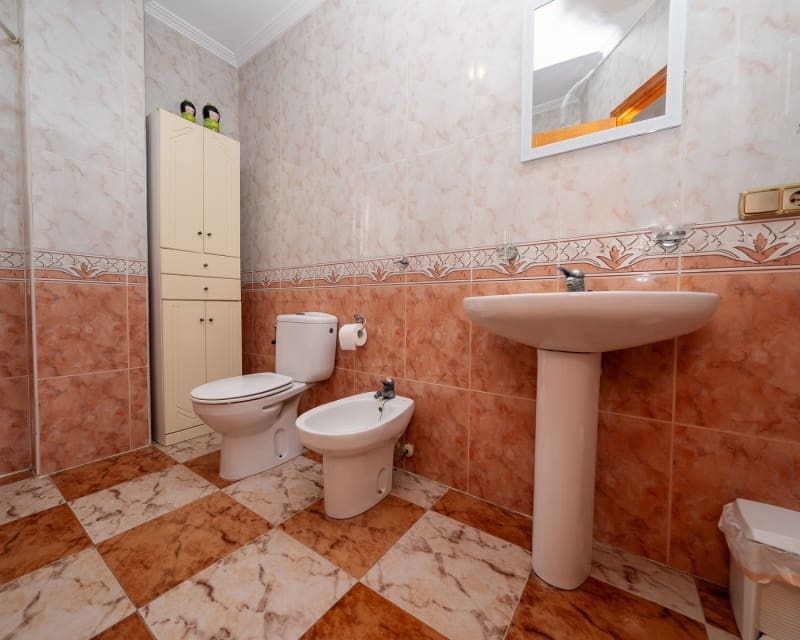 3 soveværelse Villa til salg i Playa Flamenca med swimmingpool - € 529.900 (Ref: 10167026)